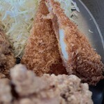 食堂マル - イカフライ近影