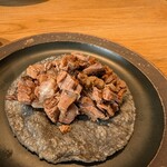 ロス タコス アスーレス - 短角牛のバルバッコア