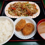 とん平 - 肉野菜定食+コロッケ１個♪