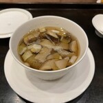 齋華 - ポルチーニと衣笠茸の蒸しスープ