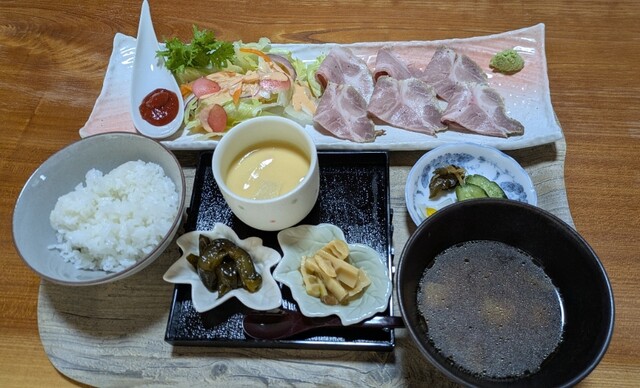 くま スモールキッチン フリーダム | 登米市中田町の食堂
