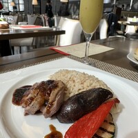 Lounge & Dining G - 