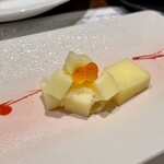 湯宿 だいいち - 前菜：利きチーズ（マリボーチーズとセロリの塩麹漬け）