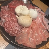 オービカ モッツァレラバー 横浜店 - 