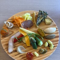 島キュイジーヌ あーすん - 県産野菜の前菜 宝石のよう