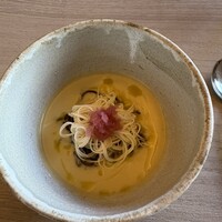 島キュイジーヌ あーすん - 勝連もずくとそうめん 焼きナスの香りが絶品のポタージュ 