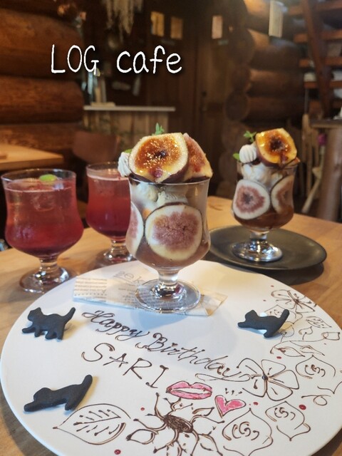 LOG cafe