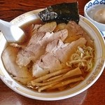 チャーシューメン（こってり・麺かため）850円＋味玉100円