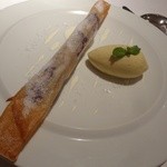 ラ・トルテュ - 紫芋のパスティラ