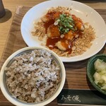 みそ糀 - ごはんは「本日のごはん：雑穀ごはん」を選択でおま