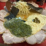 壱発ラーメン - 料理写真: