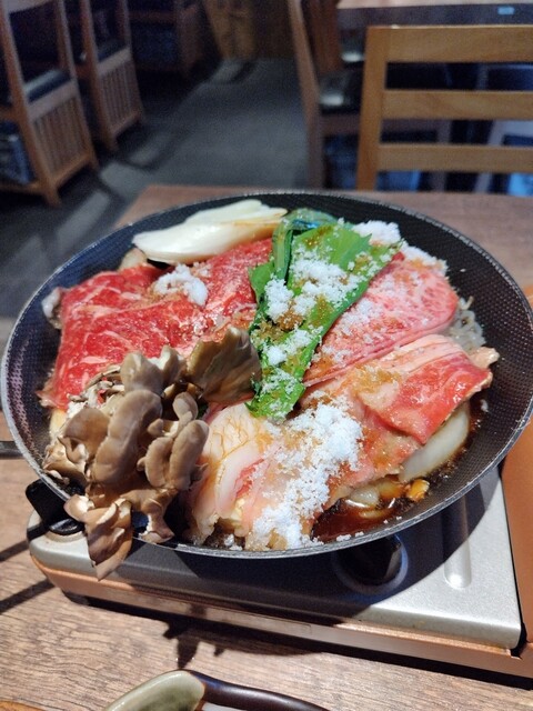 Taishu Sukiyaki Hokuto Shijo Karasuma Ten