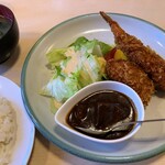 洋食屋 もりもり - ビーフシチューA（エビフライ&カニクリームコロッケ） 1000円