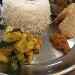 インド料理 パリワル - ネパーリアチャールとティルコチョップ