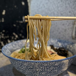 破壊的イノベーション - 味玉濃厚煮干しラーメン・麺