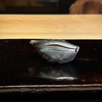 鮨 三心 - コハダ。肉厚美味い