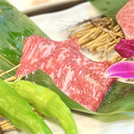 炭火焼肉 にく式 - 