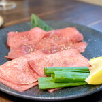 炭火焼肉 にく式 - 