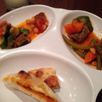 Bab-ul Hayat - バイキング(¥1,680) 温菜とトルコ風ピザ