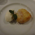 リストランテ サクラ - 焼きたてのアップルパイ