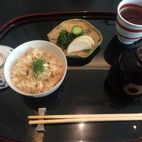 花山椒 - 鯛ごはん。鯛の身はパサパサ…