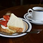 롤링핀 - ストロベリーエンジェルケーキ