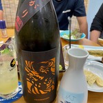 四ツ木製麺所 - 自分たちの好みを言いあって飲んでます