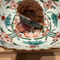 鮨 近藤 - カツオ玉ねぎソース