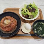 精肉店直営ローストビーフ丼 やまと - 