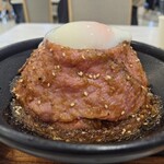 精肉店直営ローストビーフ丼 やまと - 