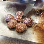 神戸牛ステーキ&カフェ ノーブルウルス 三宮店 - 