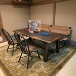 cafe shizukawa - 奥のテーブル