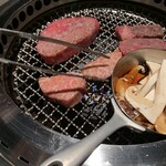 焼肉 思食 - 