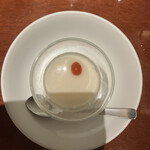 個室中華 頤和園 - 杏仁豆腐