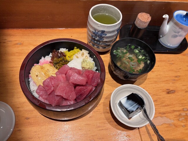 Shinagawa Ekimae Sushi-dokoro Fuji Sushi