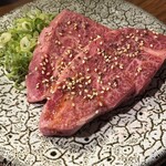 炭火焼肉しんちゃん - 和牛ヘレ肉 1980円