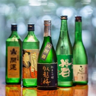 定番に愉しんでいただける、静岡の日本酒を10種類ほどご用意