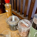 卵かけめし 肉すい専門  やまや - 