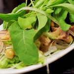 よしもと食堂 - 豚肉ローストとひよこ豆のサラダ