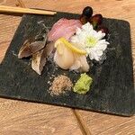 幻の和牛と三崎港直送鮮魚 モルゲン - 