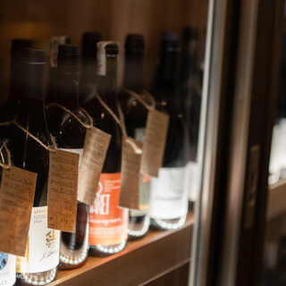 30種類以上のナチュールワイン、シーズナルカクテルなど多彩