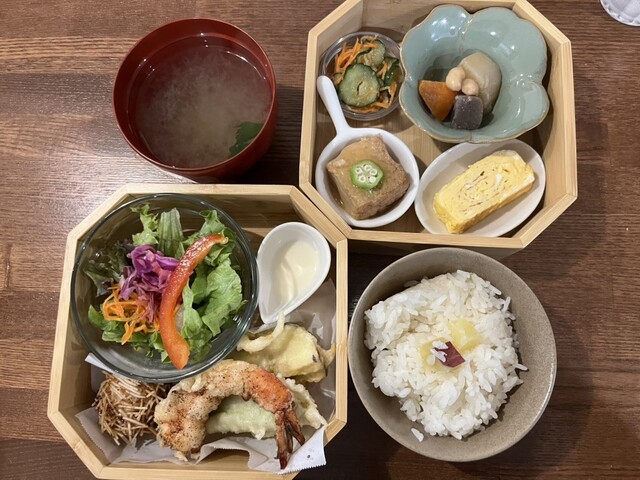 Mogu mogu （モグモグ） - 高見ノ里/カフェ | 食べログ