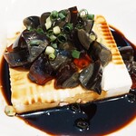 中国料理ドラゴン - 〇ピータン豆腐 1020円
