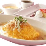 【心温まる】和風スープオムライス 1,380円（税込 1,518円）
