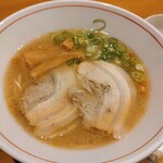 極虎餃子 - ラーメン