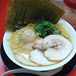 横浜家系ラーメン 白金家 - 料理写真:得MAXラーメン(醤油)