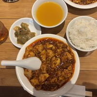 個室中華 頤和園 溜池山王店 - 