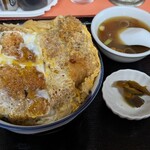 伊勢屋 - カツ丼 1,200円（税込）見た目も価格もバグってる？