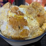 伊勢屋 - ご飯よりカツのほうが量が多いかも（個人的な体感です）