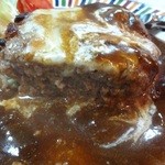 ハンバーグチーズデミグラスソース断面